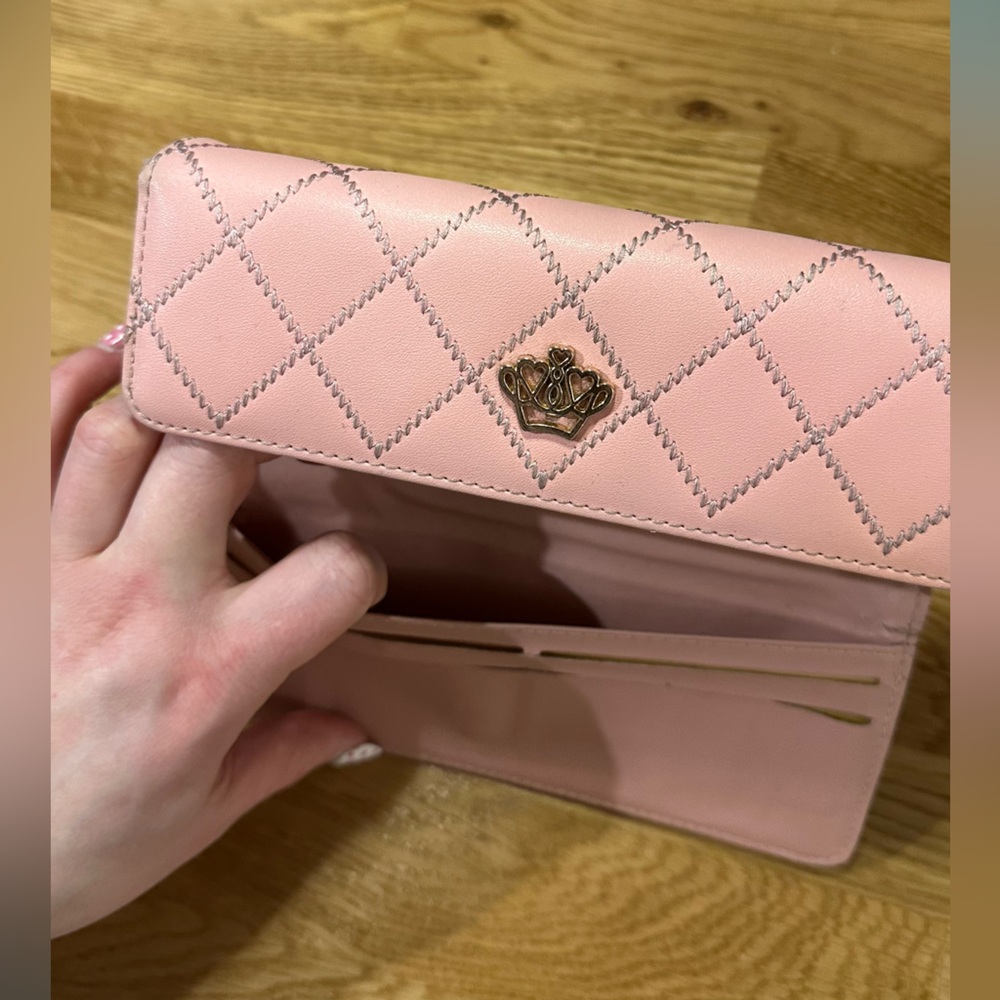 Chic Pink Quilted Women's Wallet - Picture 6 of 8